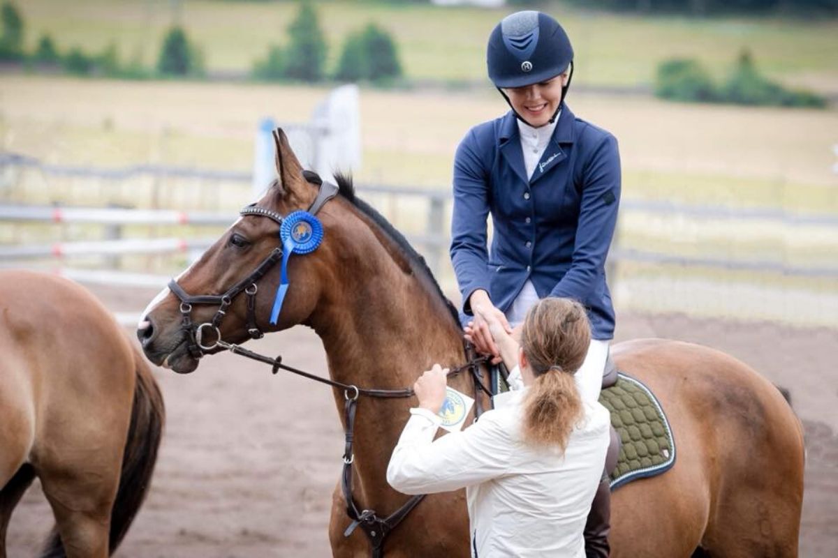 how-much-do-professional-show-jumpers-make-equestlife